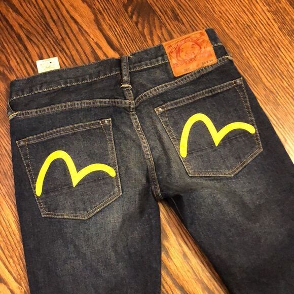 Evisu Jeans - Picture 2 of 12